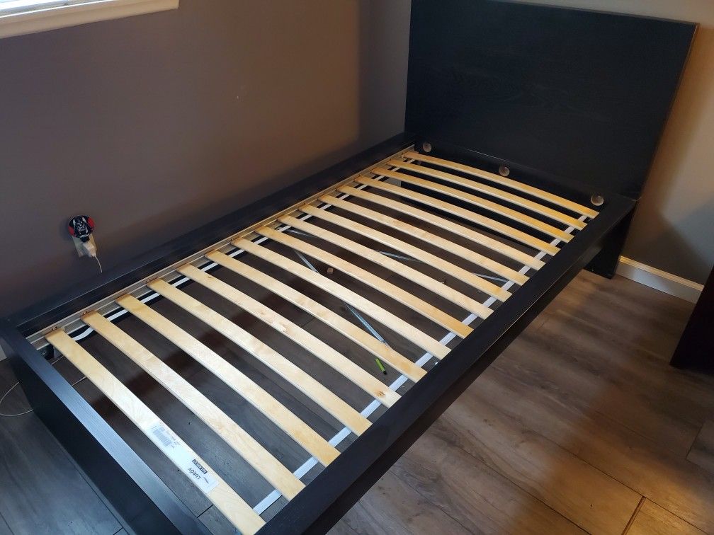 Ikea Malm Twin Bed Frame complete (no mattress)