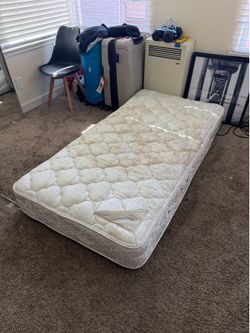 Twin mattress