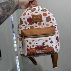 New Loungefly Snoopy Fall Backpack