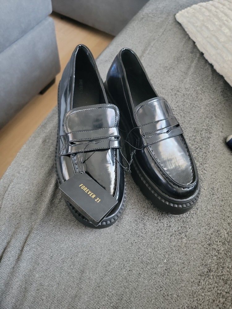Forever 21 Shoe Flat Loafe. Size 10. New $20