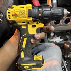 New 20v MAX BRUSHLESS MOTOR Drill Tool Only