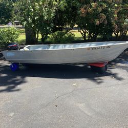 14’ Welded Aluminum boat W 15hp Mercury 