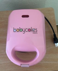 Babycakes Mini's Pink Mini Cake Maker