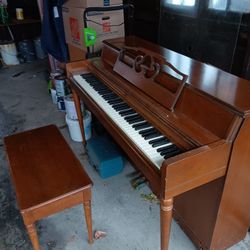 Wurlitzer Piano 