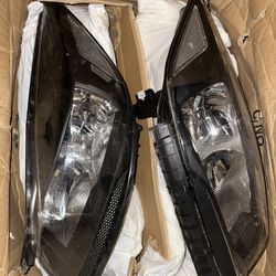 Ford Escape 13-16 headlight