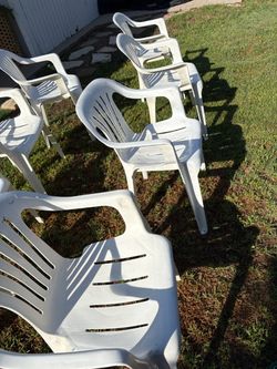 Patio lawn chairs