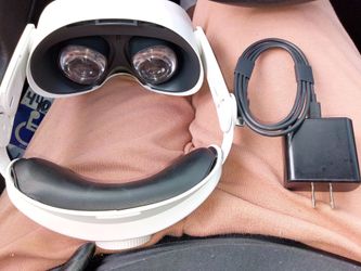 Meta Quest 2 Virtual Reality