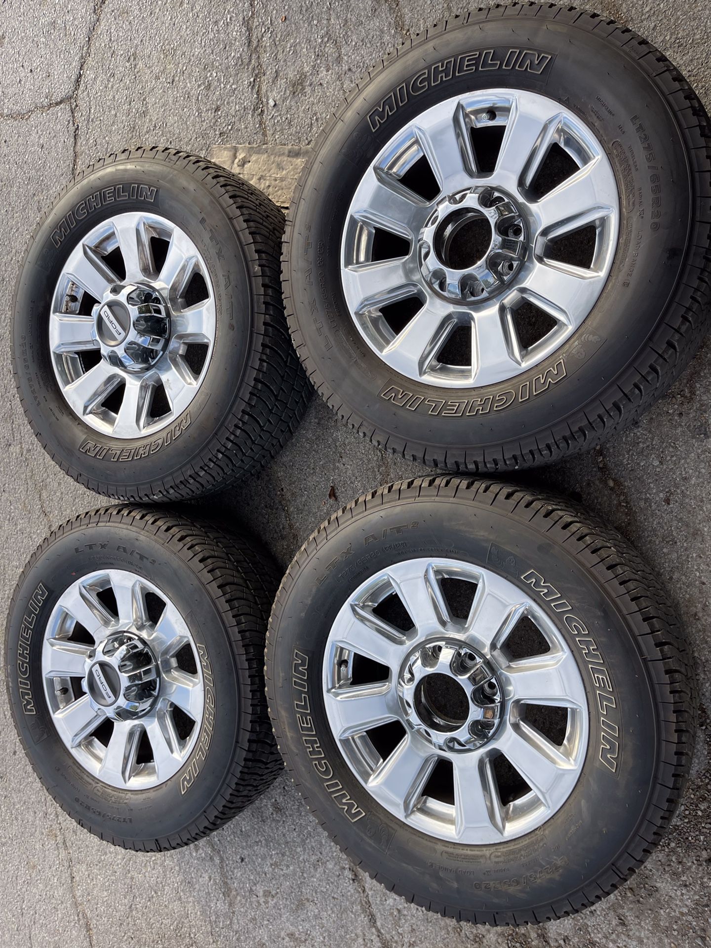 20” Ford Super Duty Wheels And Michelin Tires 20 F250 Rims 8 Lug 8x170 Bolt Pattern Coming Off A Platinum F 250 Limited King Ranch Rines Con Llantas R