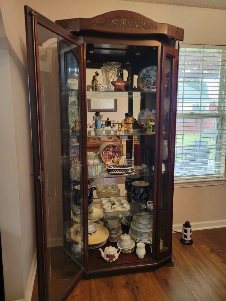 2xs Cherry Wood Cabinet With 5 Shelves (4 are Glass)