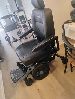 Jazzy electric wheelchair scooter
