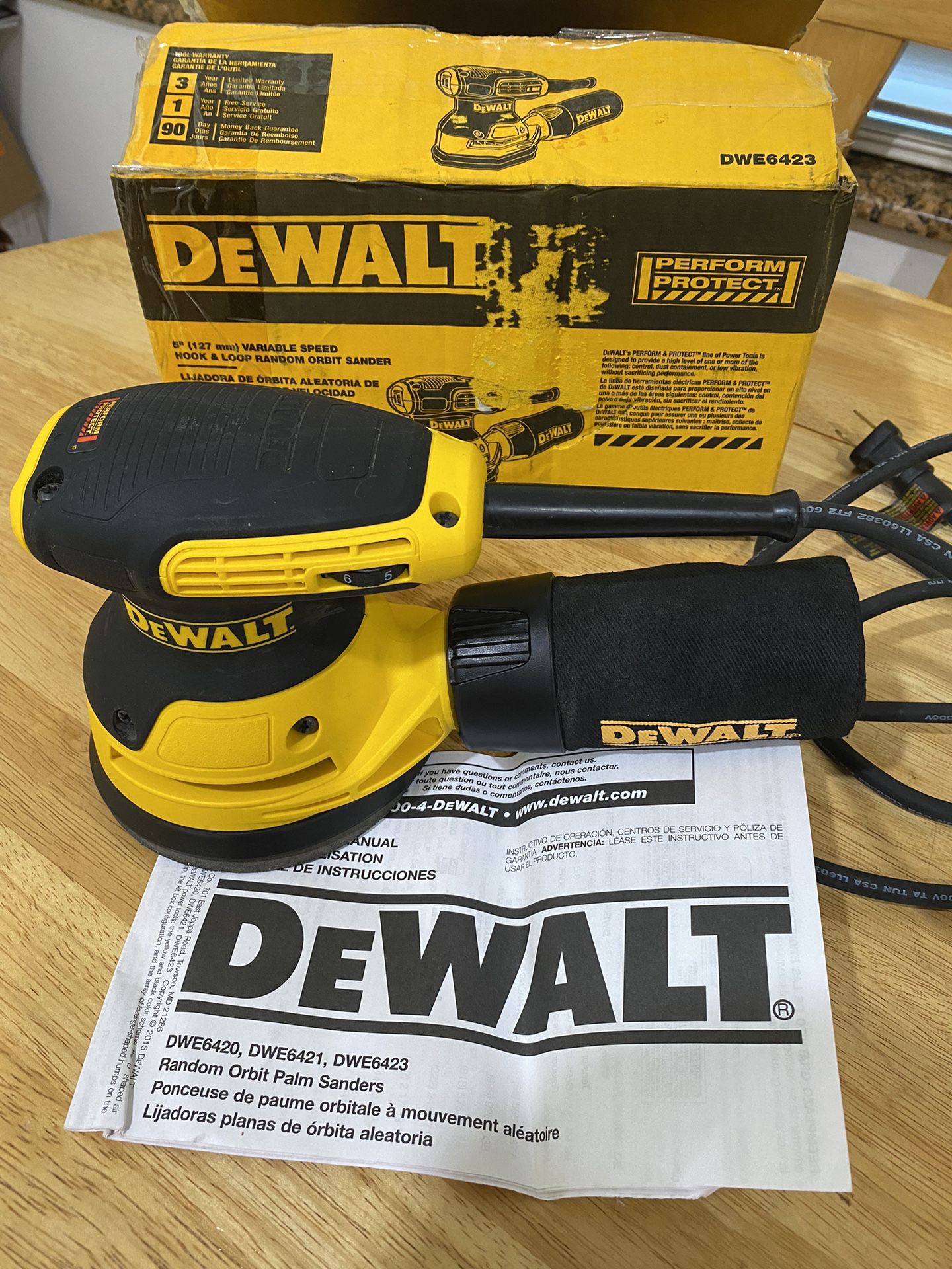 DeWalt 5” Orbit Sander 