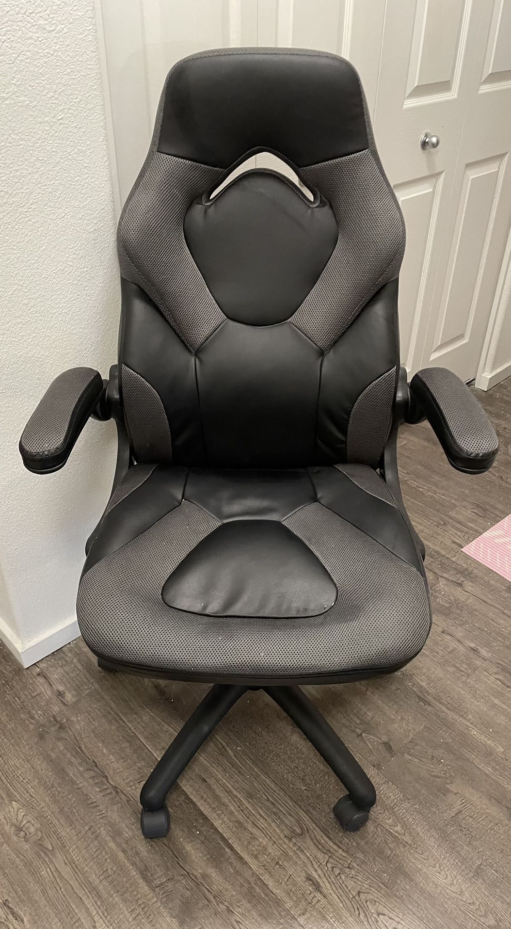 Gaming/Desk Chair