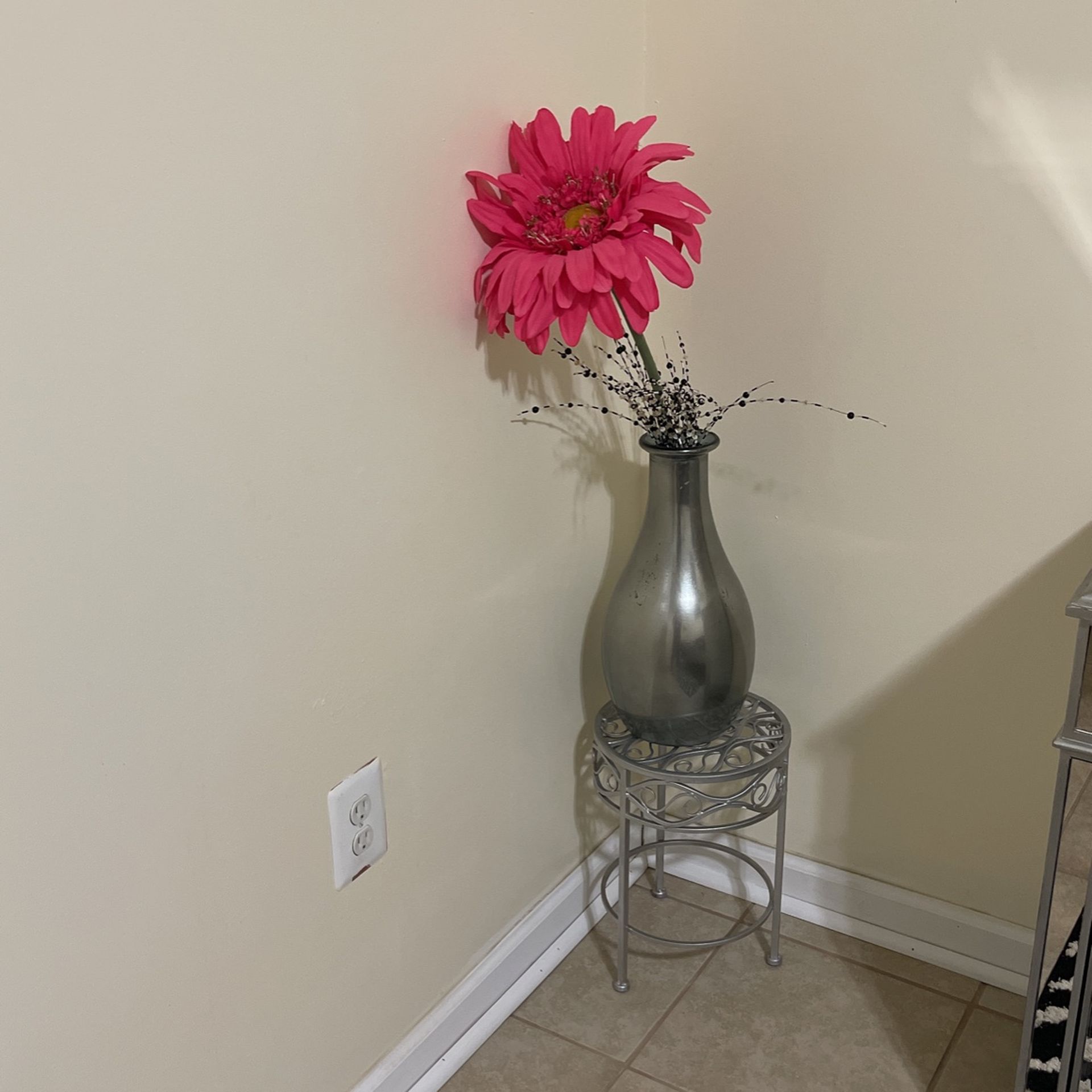 Vase And Stand With Flower 