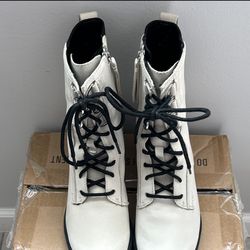 Sorel  leather lace up combat size 8