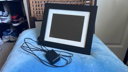 Insignia Digital Picture Frame