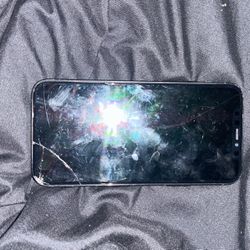 iphone 11 pro cracked