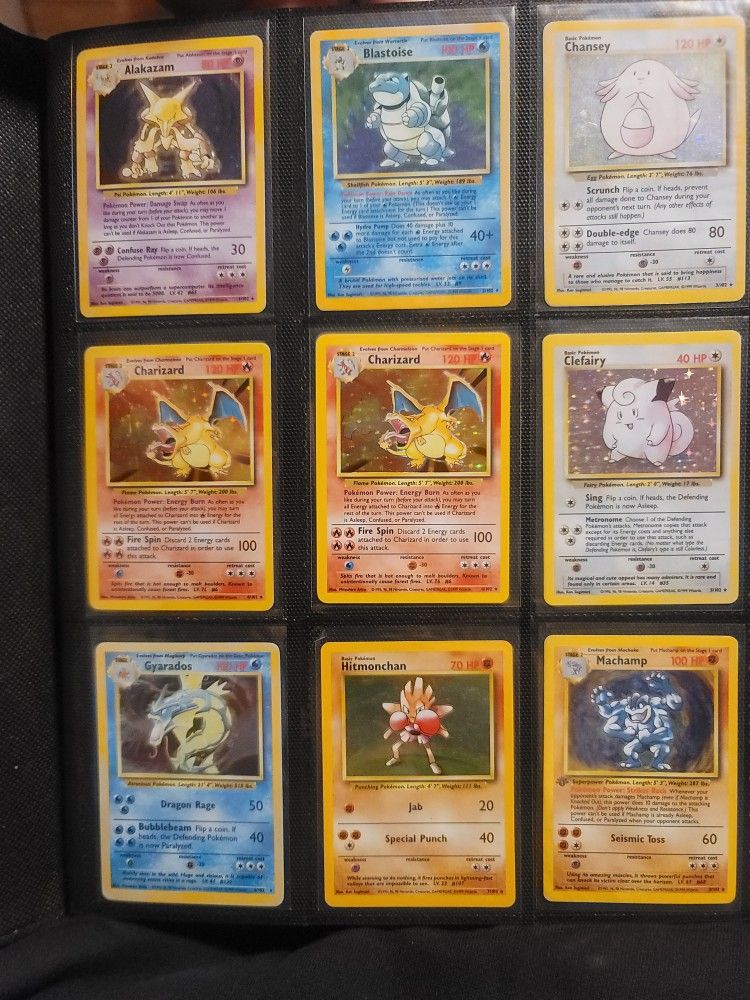 Base Set POKÉMON card collect