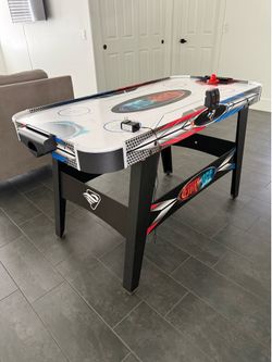 Air Hockey Table