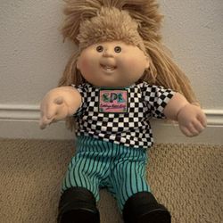 Vintage cabbage patch kid doll