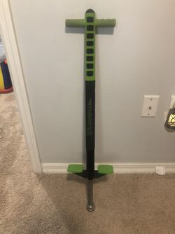 Fly bar Maverick Green And Black Foam Covered Pogo stick