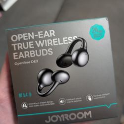 Clip-On Open Earbuds - Black