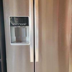 Whirlpool Refrigerator Year 2023