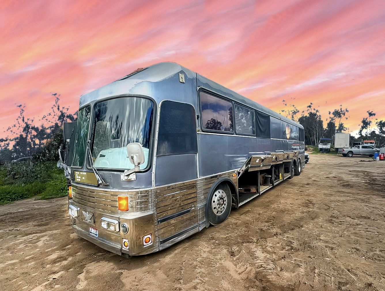 NICHOLAS CAGE’S Tourbus 45ft Silver Eagle Model 15 Bus "RV" van camper class A