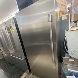 Frigidaire Stainless Steel 33” Upright Freezer With Ice Maker