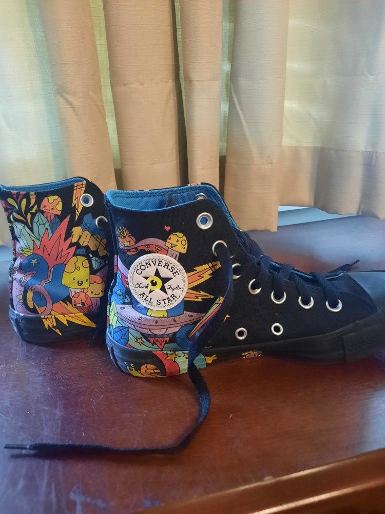 Converse Womens 6