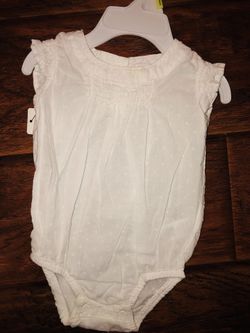 OshKosh B’gosh - 3m Onesie (Pairs Perfect Under Shortalls 😍) $22.00 Original Price