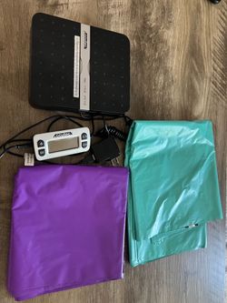Scale & Polly Mailers