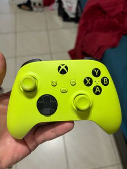 Xbox X series controller VOLT green