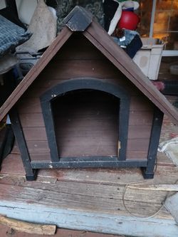 Like New Doghouse..can Accomodate an 85# Pit Who Died