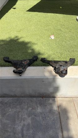 Nissan frontier lower control arms