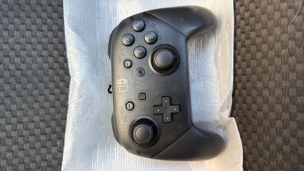 Nintendo Switch Pro Controller