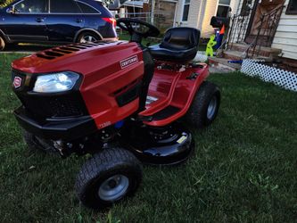 2018 RIDING LAWNMOWER CRAFTSMAN T1300 for Sale in Brooklyn OH OfferUp