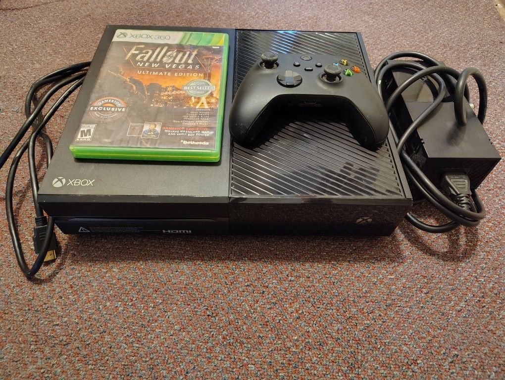 Selling a 1tb Xbox one with controller