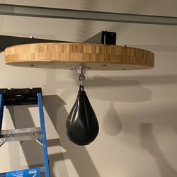 Heavy bag stand with speed bag Platform 