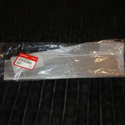 New 2016-21 Genuine Honda Civic Garnish Assembly Left Front Door 72470-TBA-A01