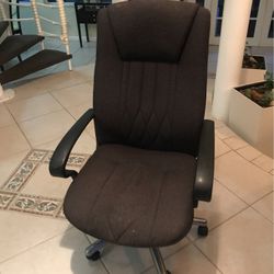 Big And Comfortable Oversized Chair For $50 Delivery Is Included