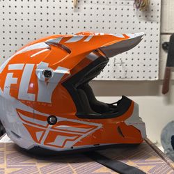 Youth Medium Fly Dirtbike Helmet, Kids Helmet