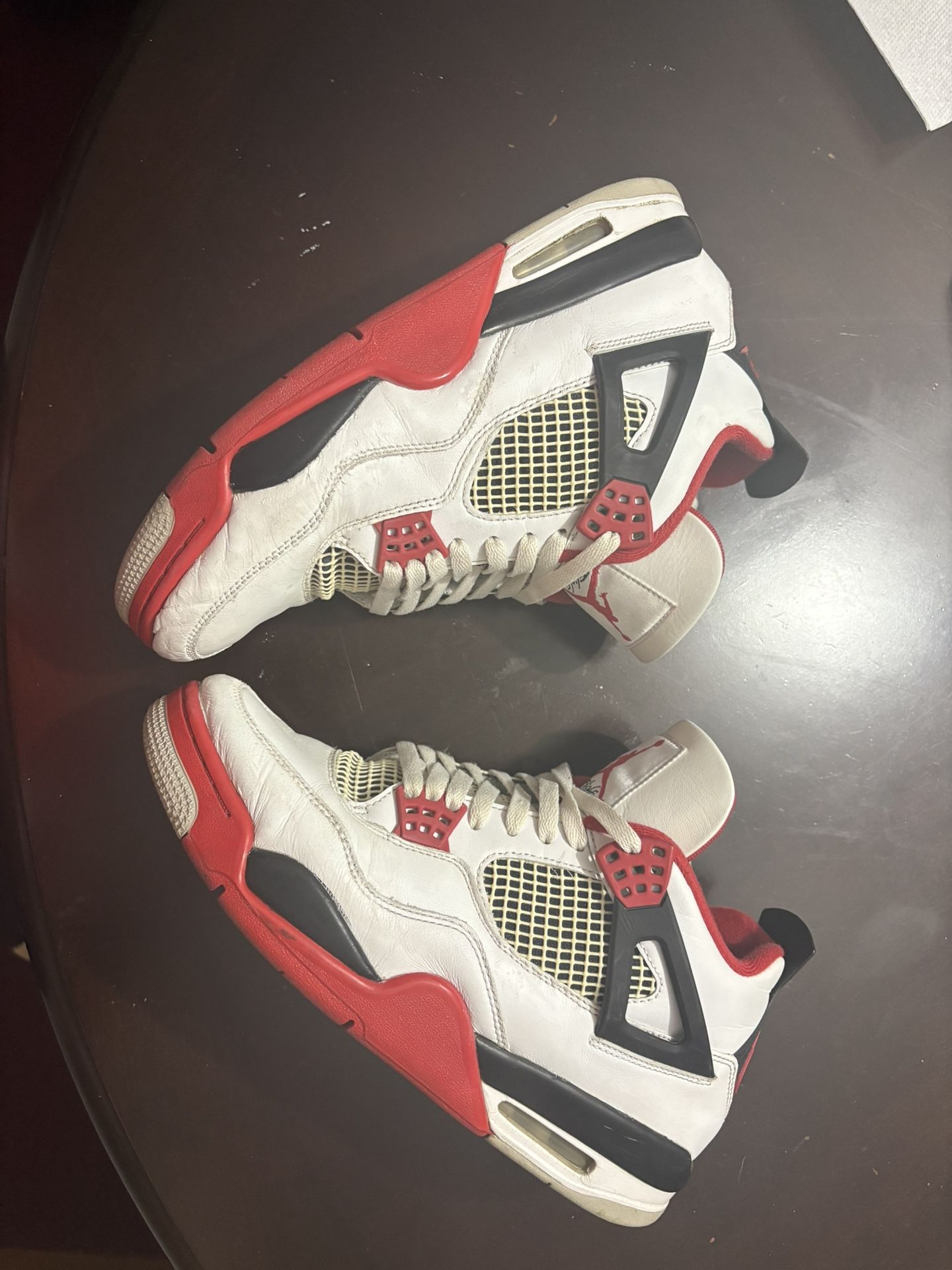 Jordan 4 Fire Red 