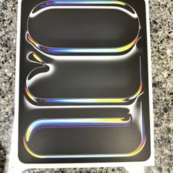 iPad Pro (M4) 1TB Nano Glass Cellular Capable Edition