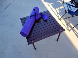 Folding captain chair and folding table