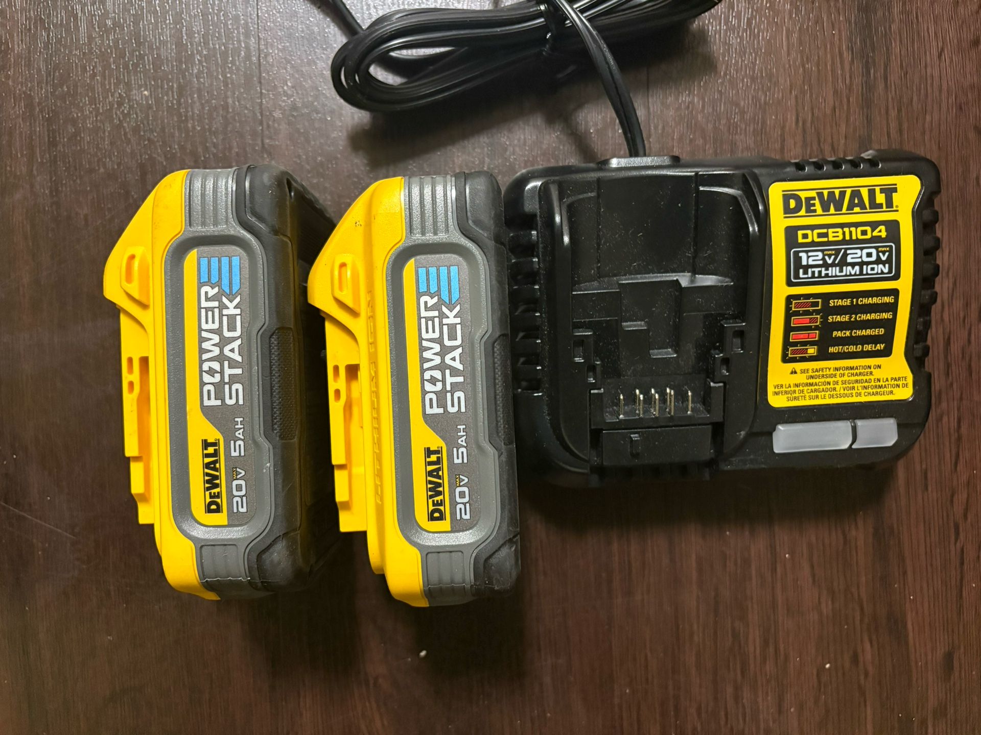 Dewalt 20v 5.0 Power stack Battery’s And Charger New