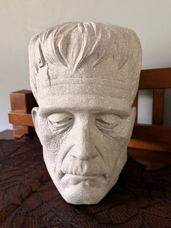 Frankenstein’s Monster Head 11” Halloween Decoration Gray Plastic Bust