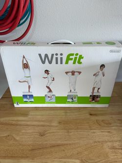 Nintendo Wii Fit Board *NEW* + Games