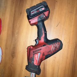 Milwaukee M18 Red Lithium With XC 5.0 Battery 
