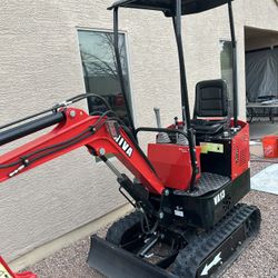 Mini excavator VA13
