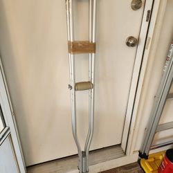 Adult size crutches men women